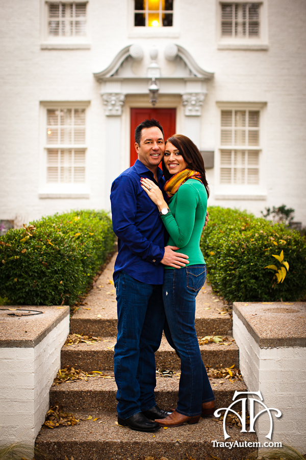 Fort-Worth-Engagement-Photographer-Tracy-Autem-Modern-Art-Museum-Private-Home-Downtown-Lights_0003